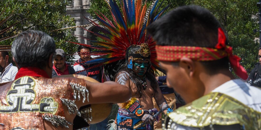 La comunidad busca rescatar su cultura indígena y la protección de sus bosques, llevando música y danzas como una forma de dar a conocer sus tradiciones y costumbres.