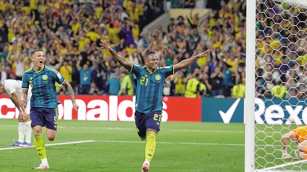 Campaz celebra su gol, la semana pasada, en el triunfo colombiano.