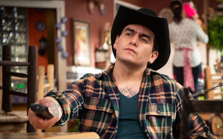 Julián Figueroa en la telenovela Mi Camino es Amarte de Nicandro Díaz González