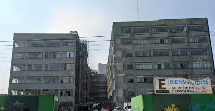 Así lucía el edificio de San Antonio Abad antes del derrumbe