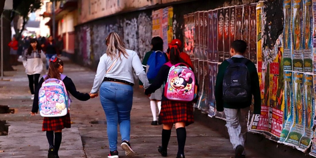 Por repunte Covid ocho estados más aplazan vuelta a aulas; suman 15