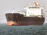 Petroleros anclados en el estrecho de Ormuz, frente a Irán, el pasado 2 de mayo.