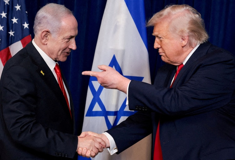 Donald Trump señala con el dedo al primer ministro de Israel, Benjamin Netanyahu, el 29 de diciembre de 2025.