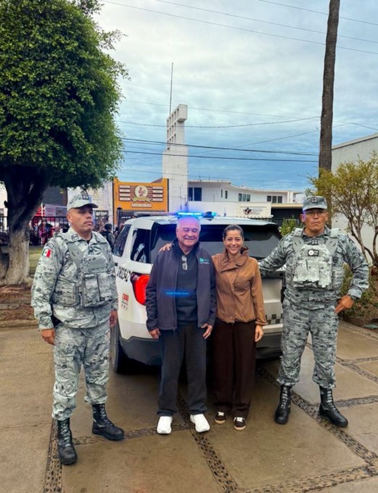 Ernesto Ruffo completó un viaje de 4 horas hasta su domicilio en Ensenada, Baja California.