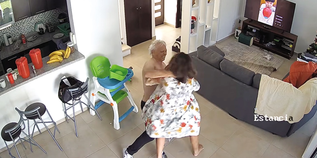 Imagen de la agresión capturada en viedocámara casera y difundida en YouTube.