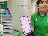 Laveni Vaka mostró la forma en la que se comunica con la gente en México.