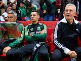 Javier Aguirre en el México vs Serbia antes del Mundial 2026