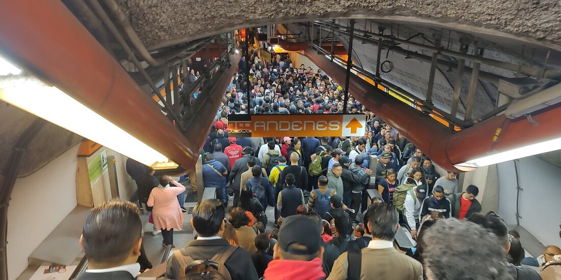 Retrasos en la Línea 7 del Metro CDMX.