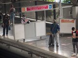 CIUDAD DE MÉXICO. 30JUNIO2020.- Normalidad en el Metro de la Ciudad de México. Miles de usuarios, cumpliendo con las normas de seguridad, para viajar seguros en el STC. Estación Chabacano del Metro líneas 2 y 9.
FOTO: VICTORIA VALTIERRA/CUARTOSCURO.COM