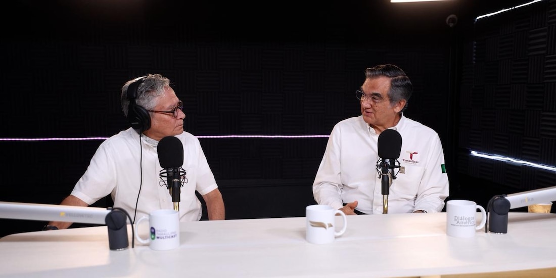 El gobernador Américo Villarreal Anaya durante el programa "Diálogos con Américo".