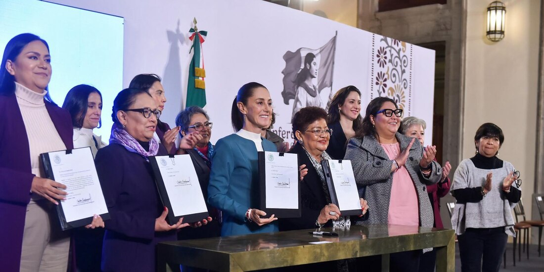 Las Mañaneras del Pueblo en Palacio Nacional.