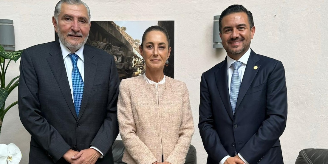 Claudia Sheinbaum, al centro, junto a Miguel Ángel Yunes Márquez.