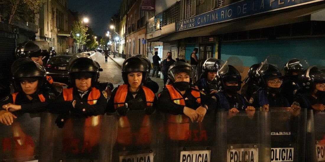 Pueden registrarse tanto hombres como mujeres policías.