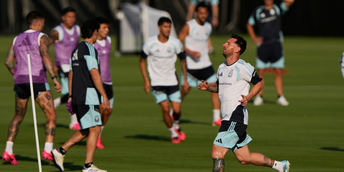 La Selección Argentina en un entrenamiento antes de la Copa del Mundo
