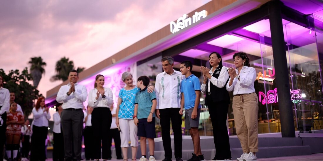 Américo Villarreal y María de Villarreal aperturaron la cafetería del DIF Tamaulipas.