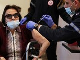 A pesar de cuarta dosis, Israel registra nuevo record de contagios por COVID-19