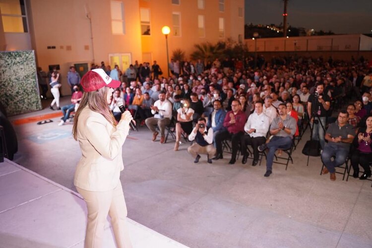 Destacan labor como gobernante de Sheinbaum, "ha demostrado que es una mujer honesta", señalan