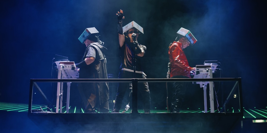 La banda presentó temas de su producción más reciente titulada Temporal, combinándolos con los grandes éxitos de su catálogo de synthpop.