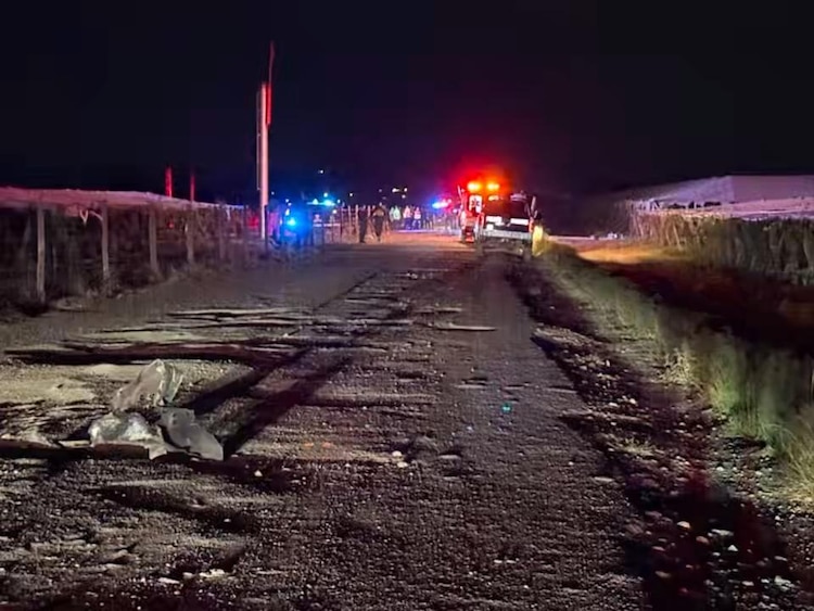 Los policías habían acudido a atender un reporte al 911 por una explosión.