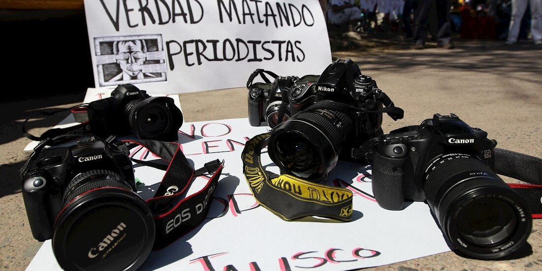 Preocupa ONU-DH vigilancia federal a defensores y periodistas