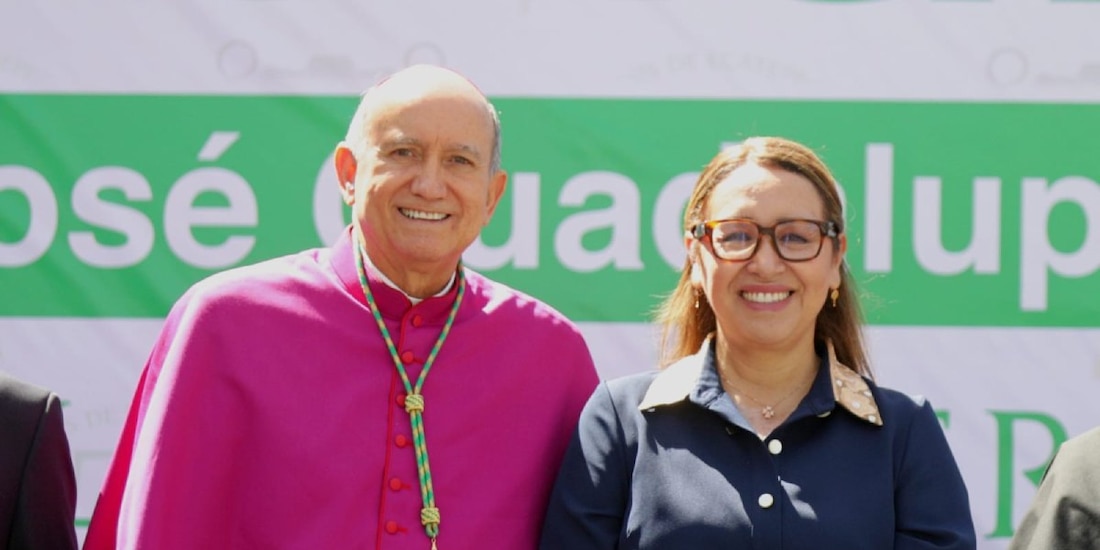 La alcaldesa Azucena Cisneros Coss encabezó la recepción oficial para dialogar sobre las estrategias de reconstrucción del tejido social.