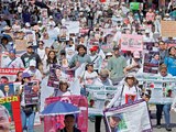 Colectivos salieron ayer a las calles de Guadalajara, Jalisco, para pedir la búsqueda de desaparecidos.