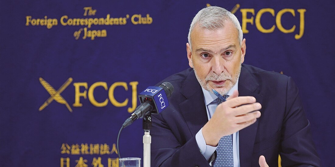 El secretario general del Servicio Europeo de Acción Exterior de la UE, Stefano Sannino en una conferencia, ayer.