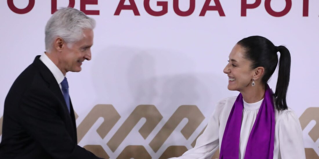 El Gobernador Alfredo del Mazo y la mandataria capitalina Claudia Sheinbaum durante la conferencia que tuvo lugar en el Museo Interactivo de Economía, ayer.