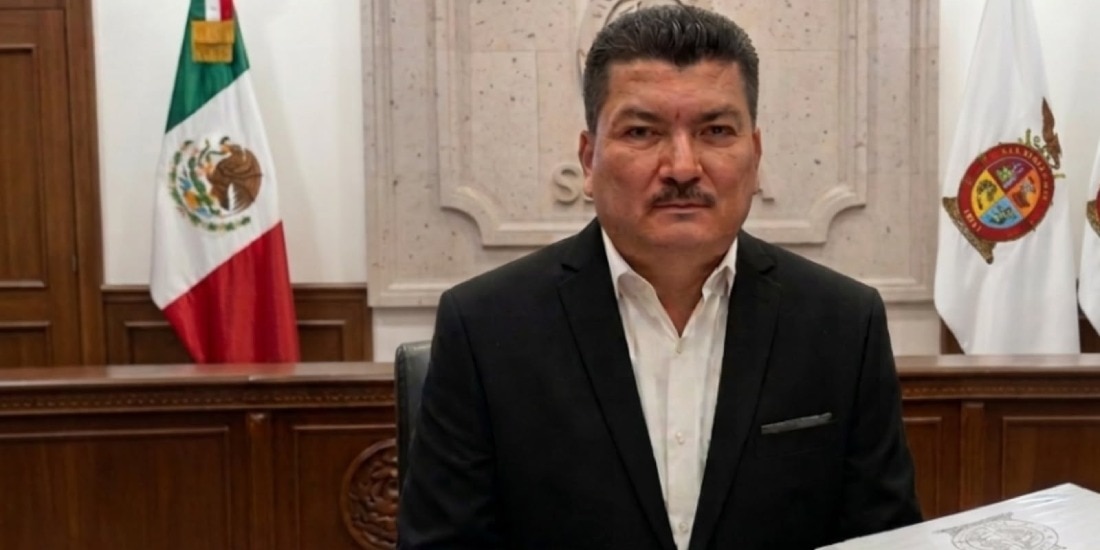 Se entrega a EU Marco Antonio Almanza, exjefe de la Policía de Investigación de Sinaloa.
