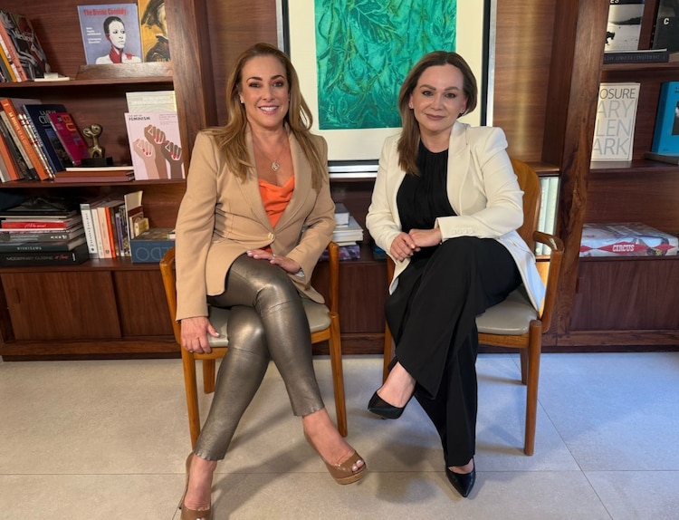 La periodista Bibiana Belsasso y la magistrada Claudia Valle, en entrevista.