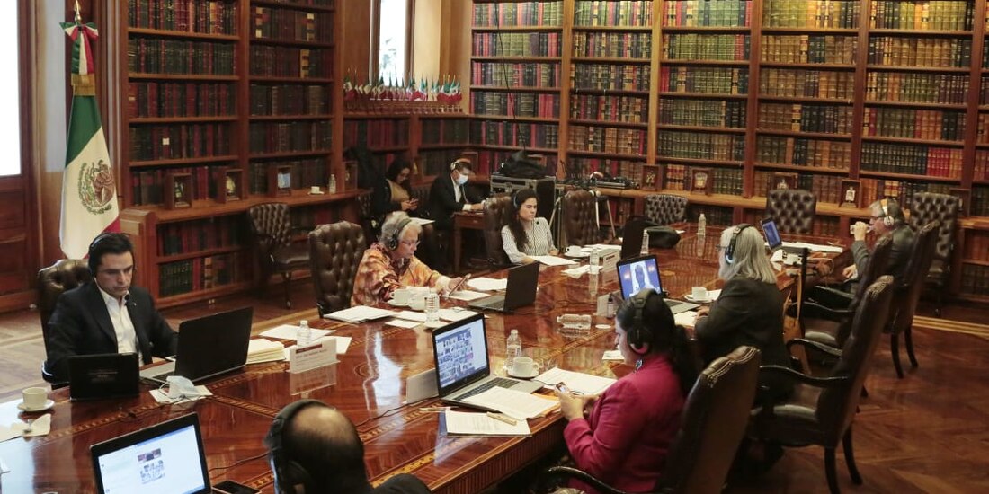 Autoridades federales sostuvieron un diálogo virtual con gobernadores.
