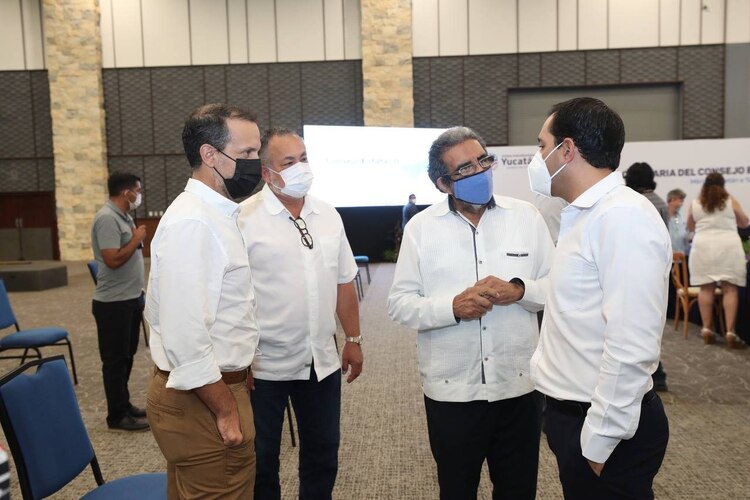 Aquí en Yucatán todos se remangaron la camisa y se pusieron a trabajar, por eso hay que destacar el compromiso del gobernador Vila Dosal.