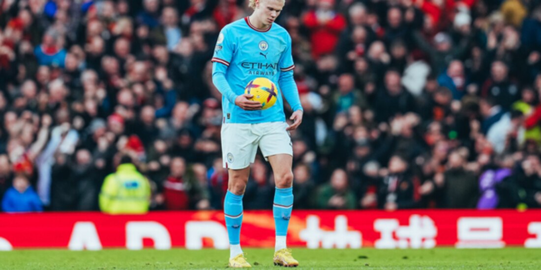Erling Haaland durante un partido del Manchester City.