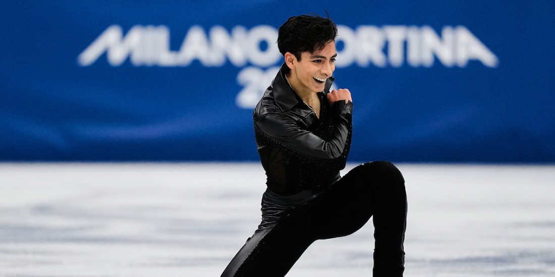 Donovan Carrillo durante su participación en la final varonil de patinaje artístico de Milano-Cortina 2026.