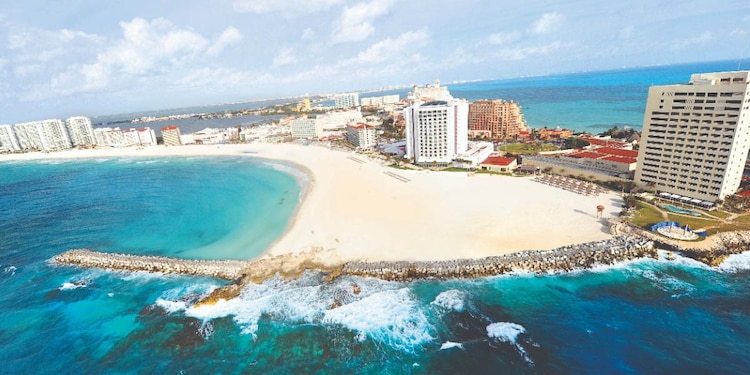 Aspecto del Caribe Mexicano, popular destino turístico, donde se encuentra Playa del Carmen.