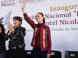 La Presidenta Claudia Sheinbaum Pardo durante la inauguración de la UNRC en Nicolás Romero, el 11 de octubre de 2026.