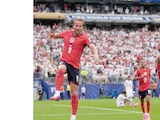 KANE (9) tras una anotación, el 27 de junio