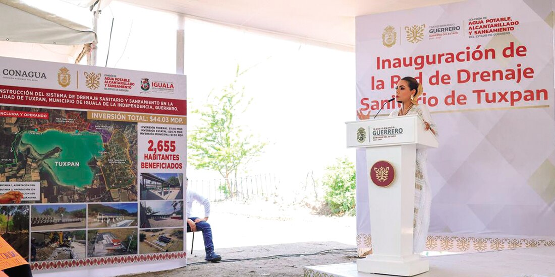 Evelyn Salgado, gobernadora de Guerrero, en el acto de entrega, ayer.