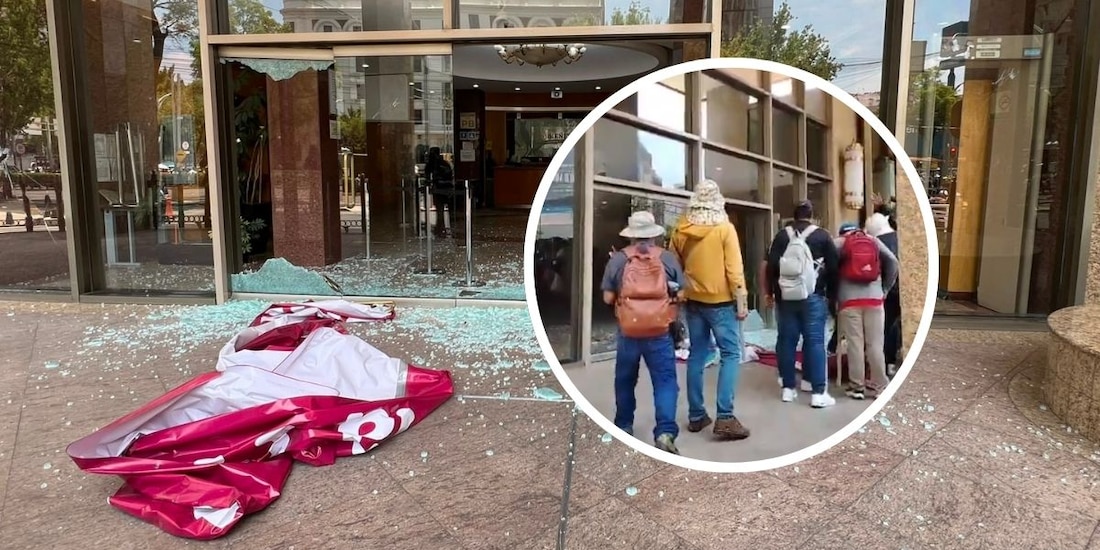 Presuntos integrantes de la CNTE rompen vidrios de edificio de la Secretaría del Bienestar, sobre Paseo de la Reforma.