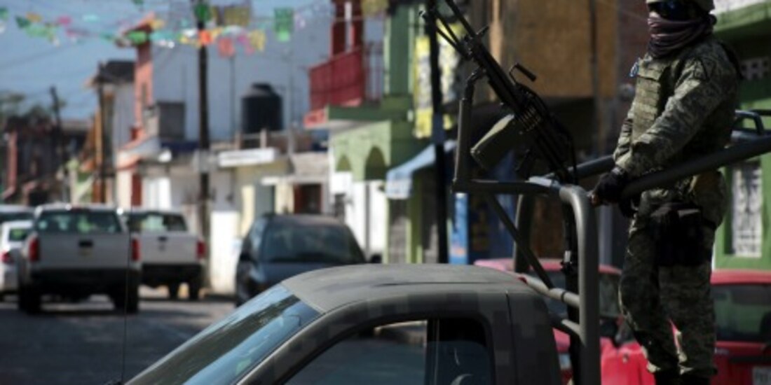 Secretaría de Marina-Armada de México (Semar) informó que 30 marinos fueron detenidos