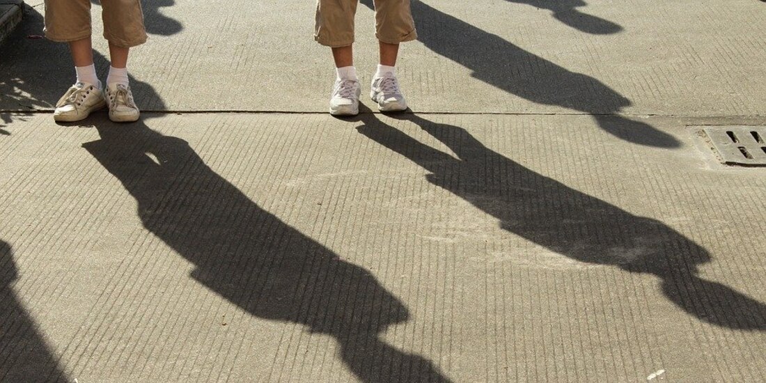 Menor vende amigos imaginarios en su escuela y gana 500 pesos