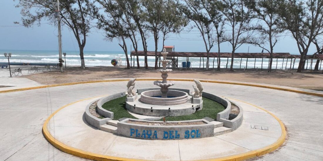 Secretaría de Obras Públicas rehabilita playas de Tamaulipas para Semana Santa 2025.