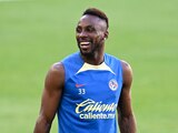 Julián Quiñones en un entrenamiento con del Club América.