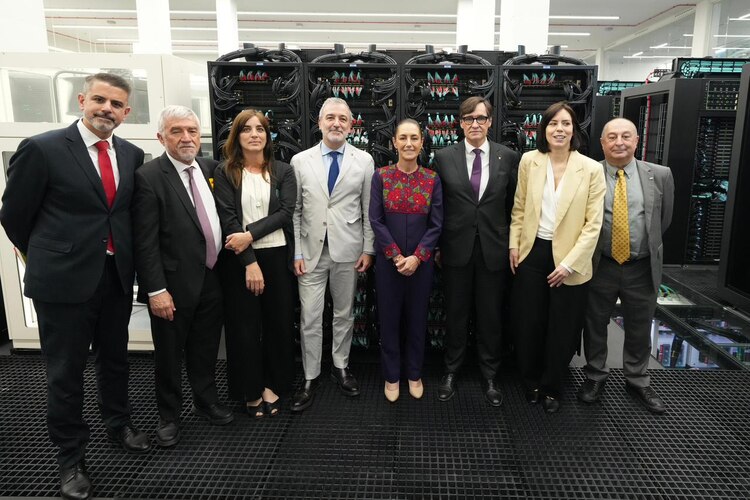 Encuentro con académicos españoles para fortalecer la cooperación científica y el proyecto Coatlicue.