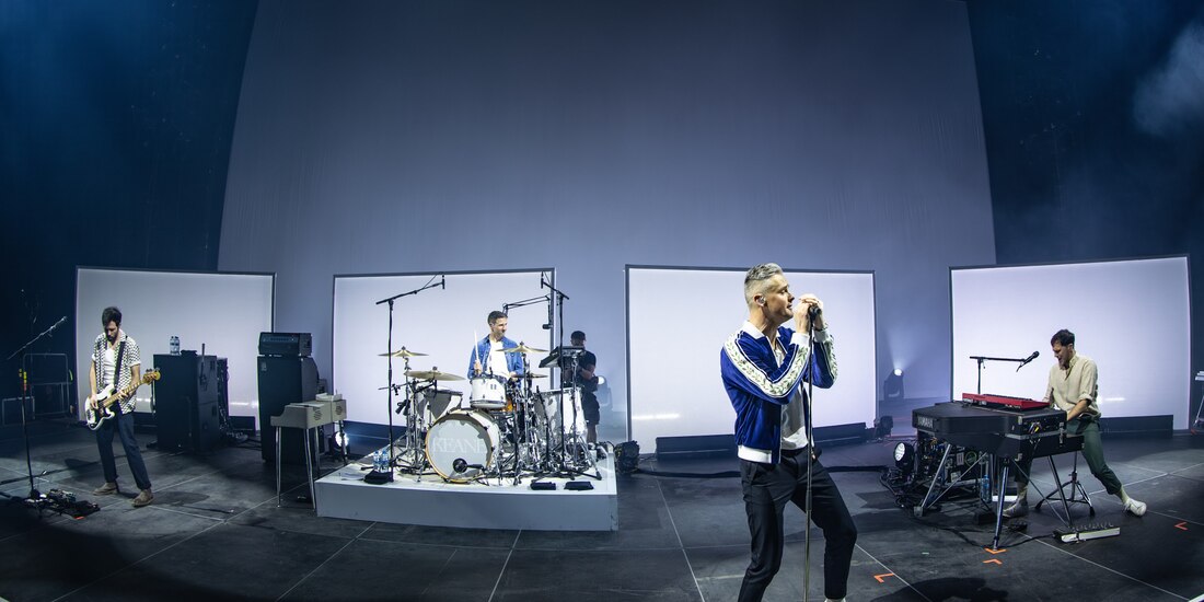 La agrupación, la noche de ayer, en el Palacio de los Deportes de la Ciudad de México.