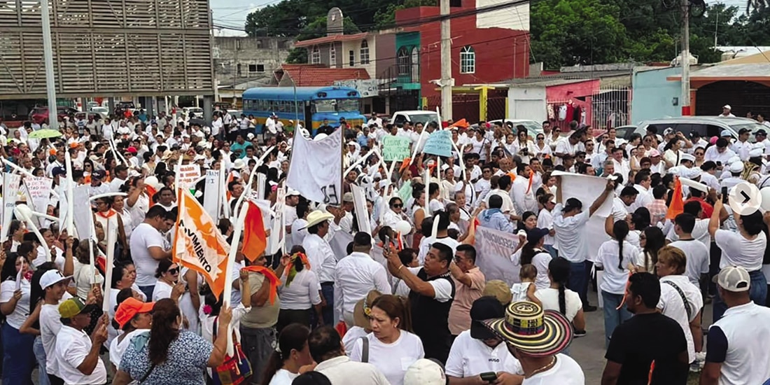 MOVILIZACIÓN, ayer, en Paraíso,
Tabasco, para apoyar a Alfonso Baca Sevilla.