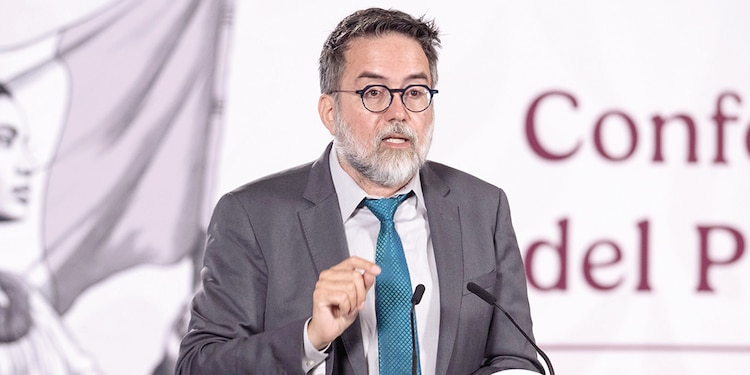 Arturo Bejar dio su opinión para regular medios digitales, ayer.