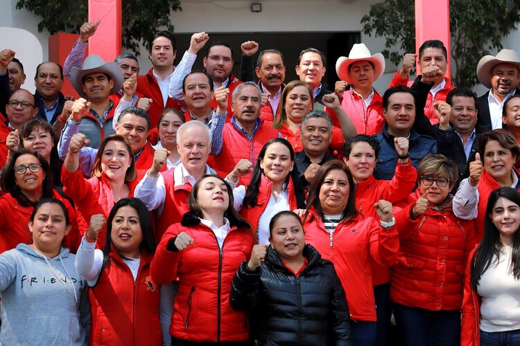 Alejandra Del Moral y Eric Sevilla se reunieron con presidentes municipales del Edomex.