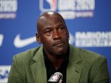 Michael Jordan durante una conferencia de prensa.