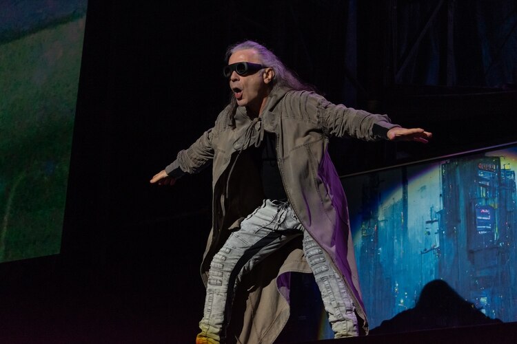 Iron Maiden, ayer durante su presentación en la CDMX.